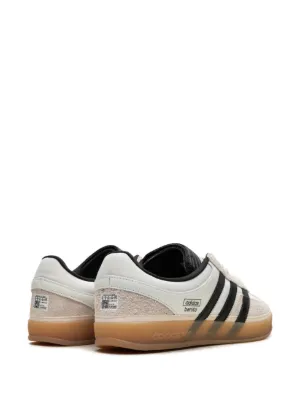 Adidas Bad Bunny "Benito"